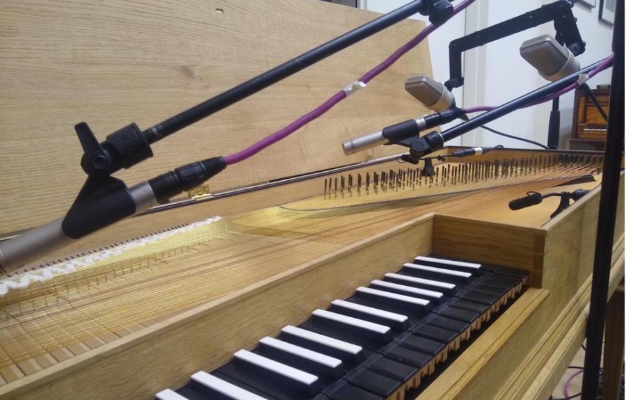 Clavichord with mics
